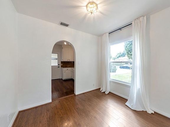 5th image of 22051 Crespi St