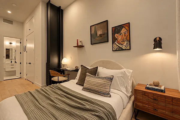 Bedroom, photo 2