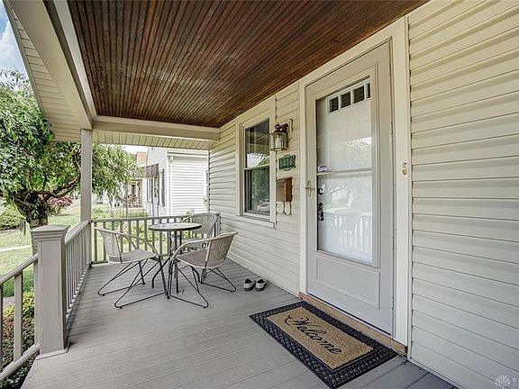 4th image of 2316 Mundale Ave