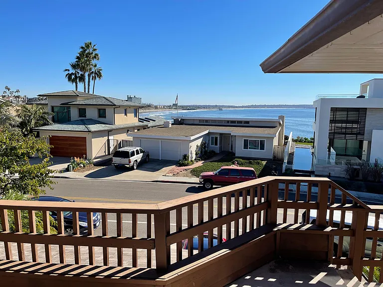 312 Sea Ridge Dr — Photo 3