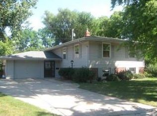 1721 Inner Cir, Munster, IN 46321