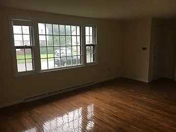 11-15 Lee St — Photo 3