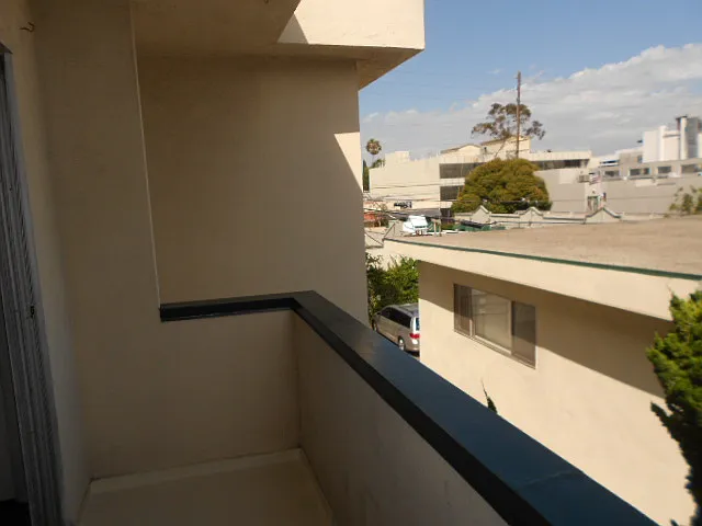 1806 Corinth Ave #8 — Photo 33