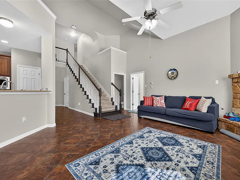 112 Latitude Ln — Photo 14