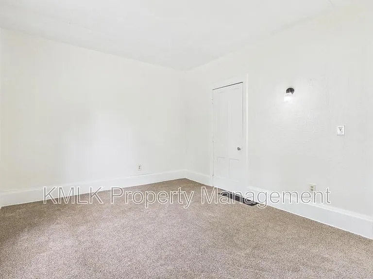 508 Crouse St — Photo 8