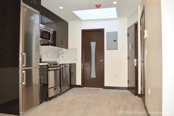 Rented by AD Real Estate Investors | media 18