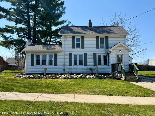 215 N Cottage St, Potterville, MI 48876