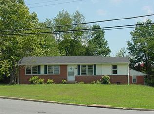 2549 Rosemary Dr, Winston Salem, NC 27105