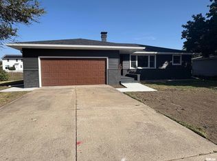 748 Taylor St, Morton, IL 61550