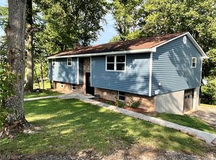 110 Indian Run Rd, Marietta, OH 45750