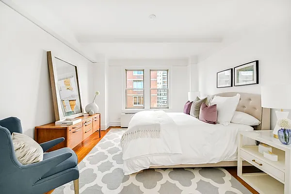Sold by Compass | media 14