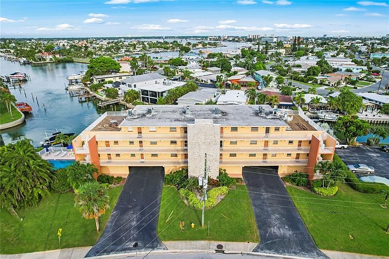 Club Capri Condominiums - Saint Petersburg, FL | Zillow