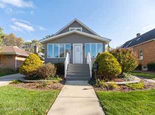 11 S Owen St, Mount Prospect, IL 60056