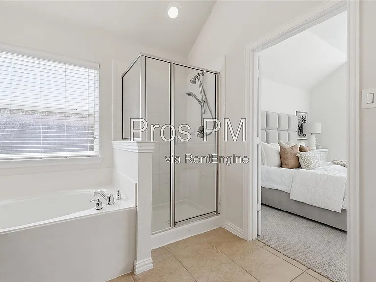 2432 Chesterwood Dr — Photo 28
