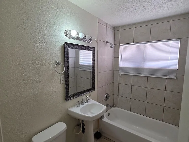 910 Magnolia Ave — Photo 18