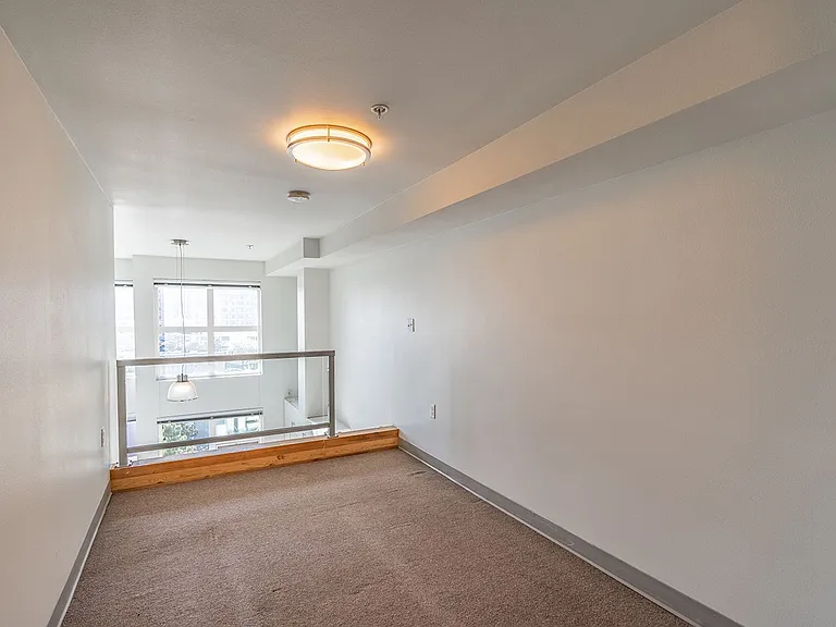 Alcove First Hill — Photo 18