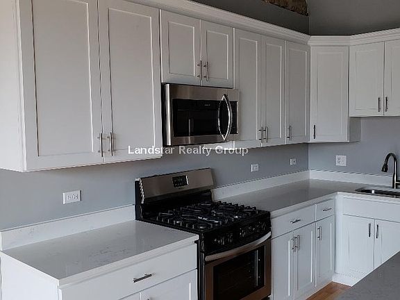 2nd image of 317 Howard St Ste 205