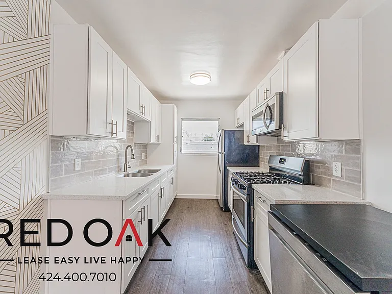 902 N Normandie Ave #7 — Photo 4