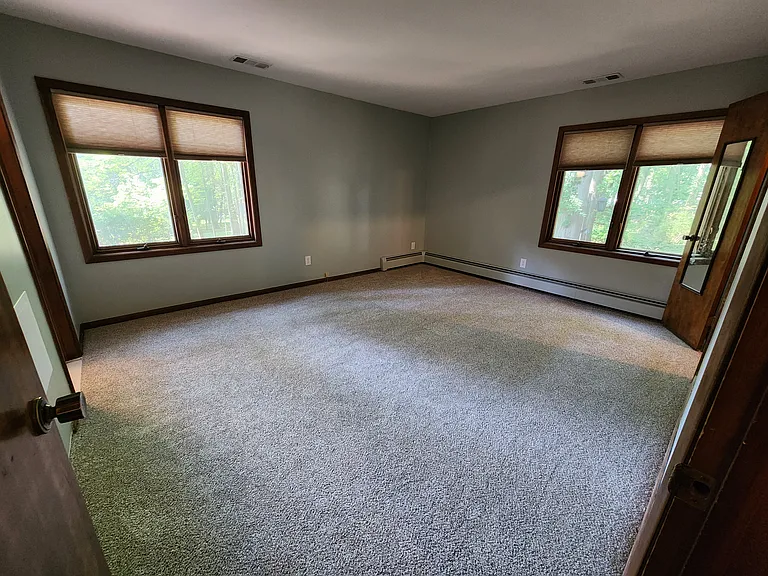 375 Houghton Rd — Photo 8
