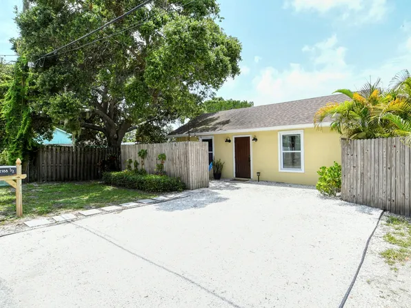 2188 1/2 Hillview Ave, Sarasota, FL 34239