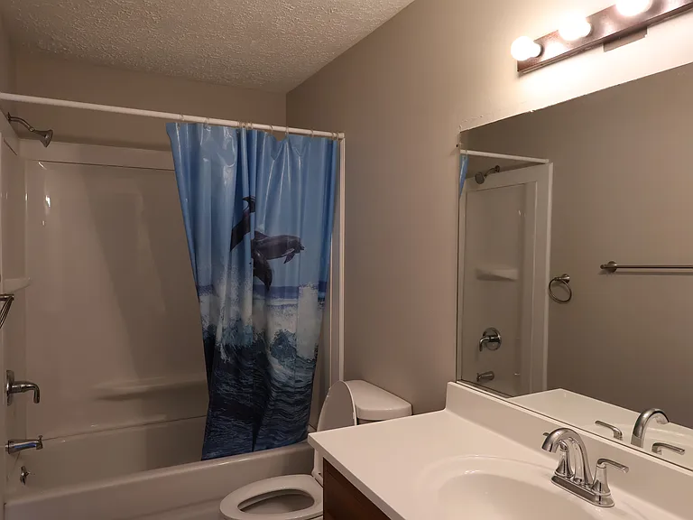 714 S State St #3 — Photo 32