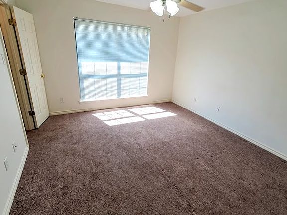 3rd image of 640 Canada St APT 2