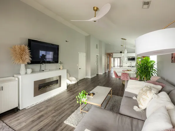 2804 Sullivans Trce, Lexington, KY 40511