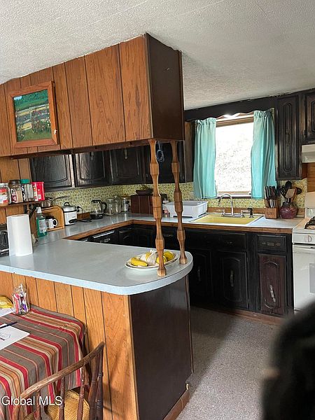 5th image of 523 Enders Avenue