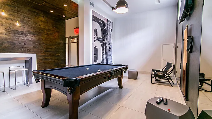 Rented by Nooklyn NYC LLC | media 72