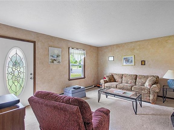 4th image of 7215 Jamie Ct
