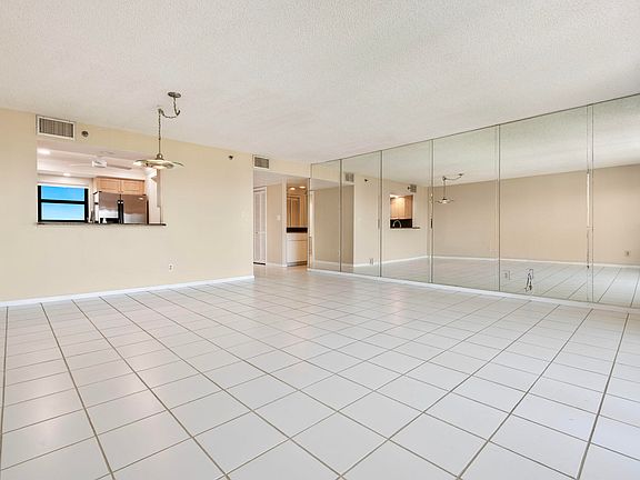 5th image of 801 S Ocean Drive #601