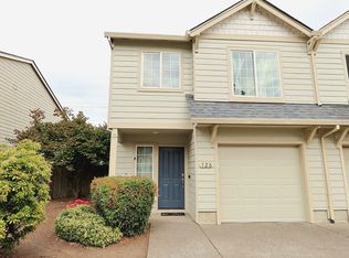 726 NW 3rd Ave, Canby, OR 97013