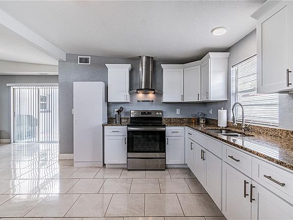 5th image of 7408 Patrician Pl