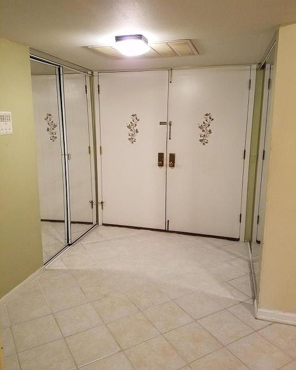 2nd image of 5200 S Tuckaway Blvd Unit 202A