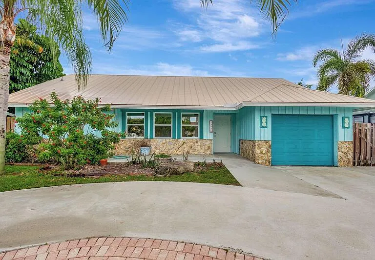 1402 Cormorant Rd — Photo 4