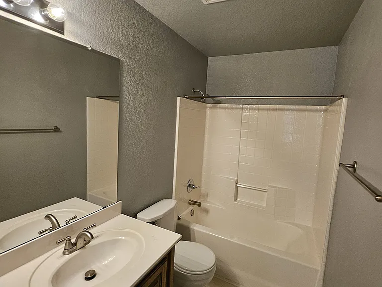 4413 New Meadow Dr — Photo 27
