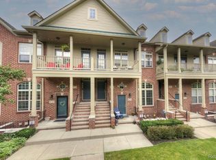 421 Village Dr, Walled Lake, MI