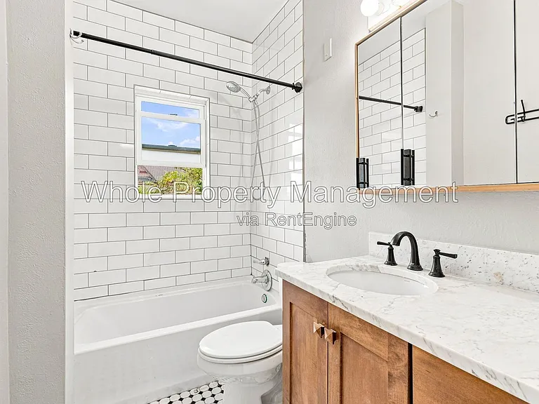 2044 N Ogden St — Photo 23