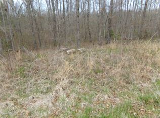 1015 Hileah Dr, Crossville, TN 38572