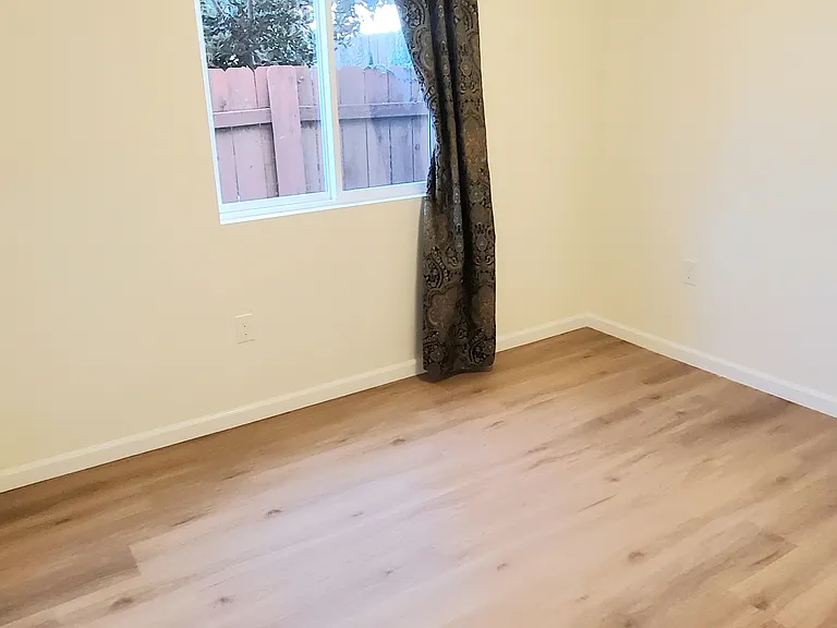 5038 Arvinels Ave — Photo 8
