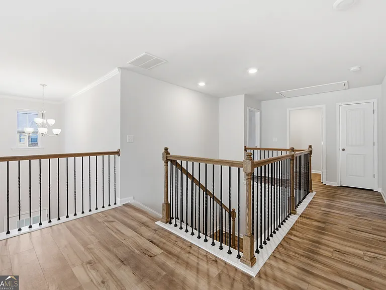 303 Eleanora Xing — Photo 29