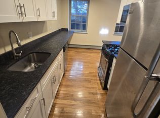 604 Chapel St APT 1, New Haven, CT 06511