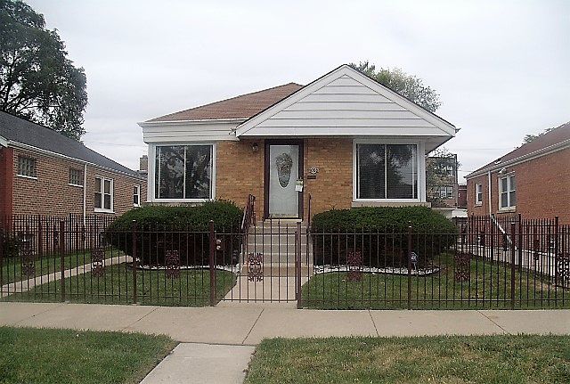 1st image of 11008 S Eberhart Ave