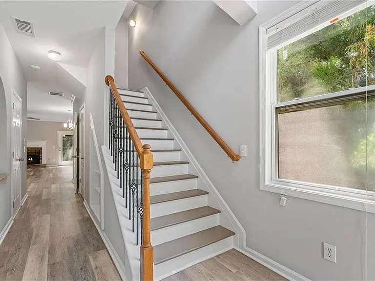 950 Firethorne Pass — Photo 10