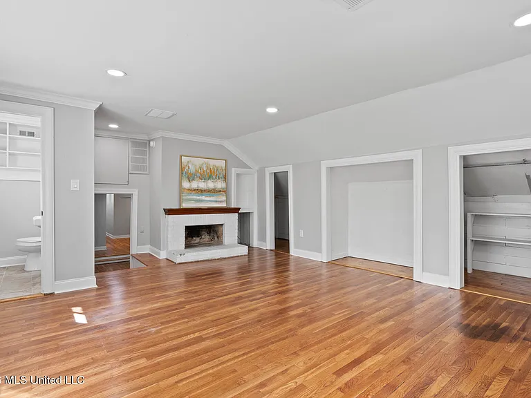 1112 Meadowbrook Rd — Photo 21