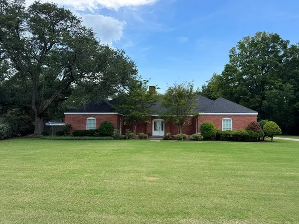110 Bayou Rd, Greenville, MS 38748
