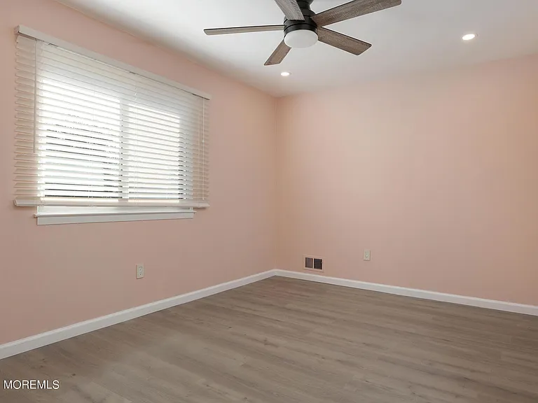 2 Elizabeth Ct — Photo 20