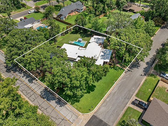 5th image of 2806 S Keaton Ave