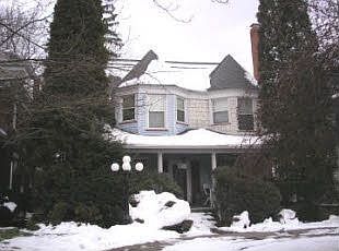 1st image of 902 Grove St