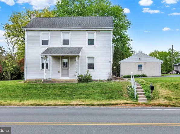 951 Old Swede Rd, Douglassville, PA 19518